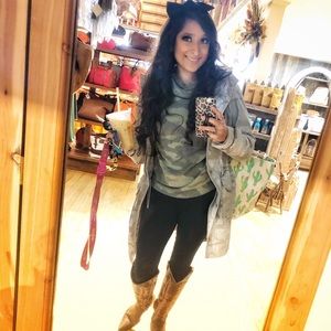 Meet your Posher, Jennifer